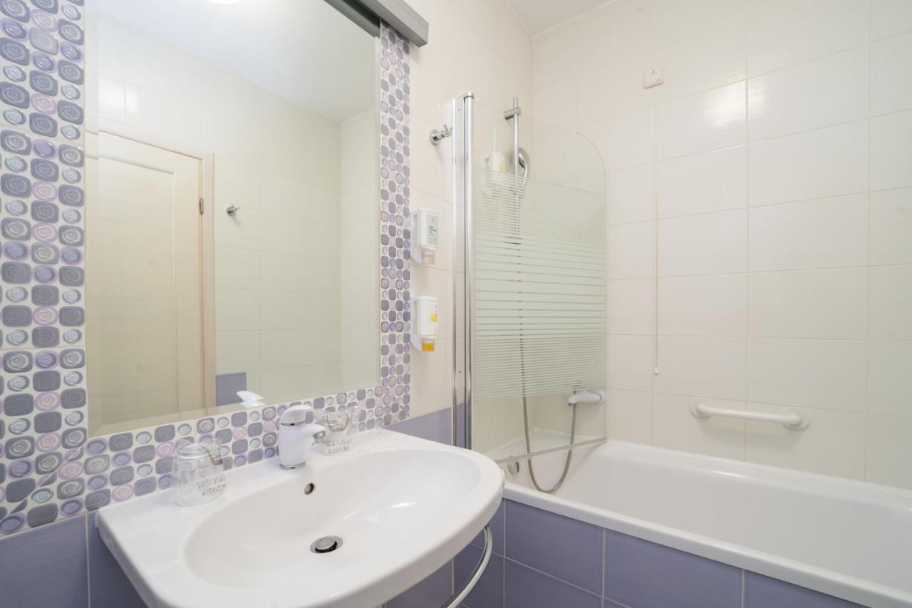 Hotel Zlatna Vala 우마그 외부 사진
