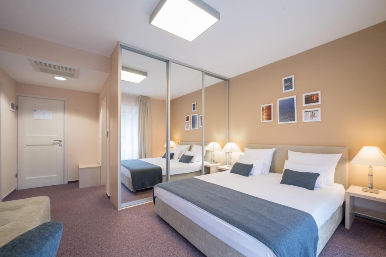 Hotel Zlatna Vala 우마그 외부 사진
